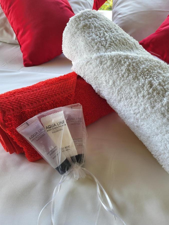 Hauolibed - Havre De Passion Avec Piscine Villa Sainte-Rose Bagian luar foto