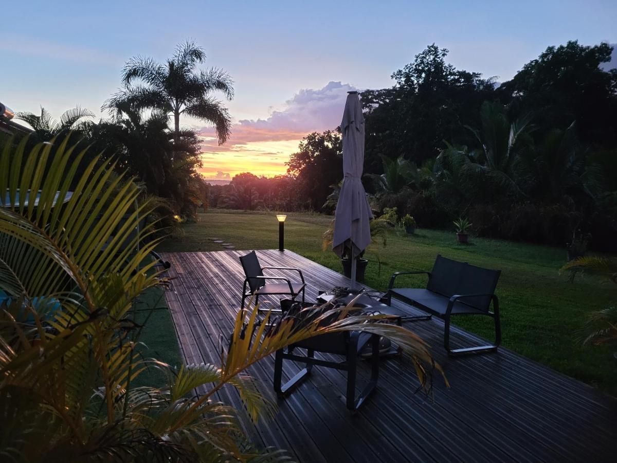 Hauolibed - Havre De Passion Avec Piscine Villa Sainte-Rose Ruang foto
